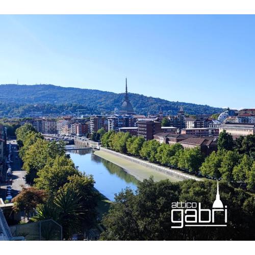 Attico Gabri - Appartamento con terrazzo panoramico vicino al Centro