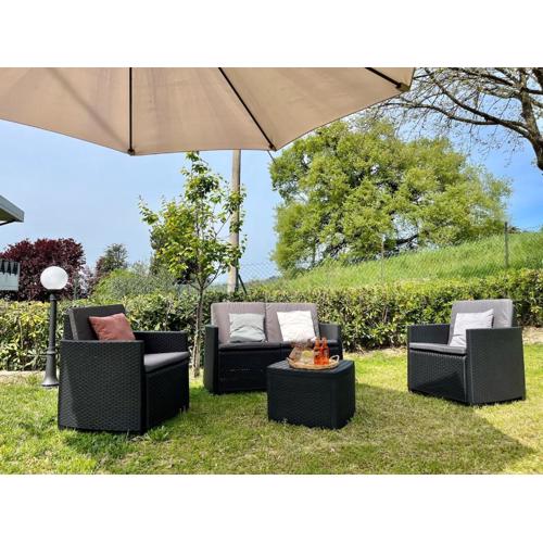 Attico Panoramico tra Verde e Mare con Giardino Deluxe