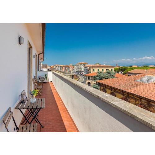 Attico terrazza vista panoramica Lungarni Pisani