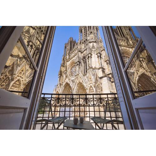 Au pied de la Cathédrale #vuemagique