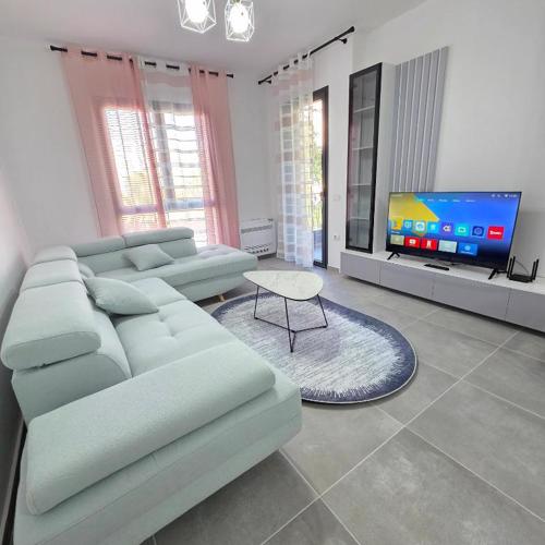Aura Apartments