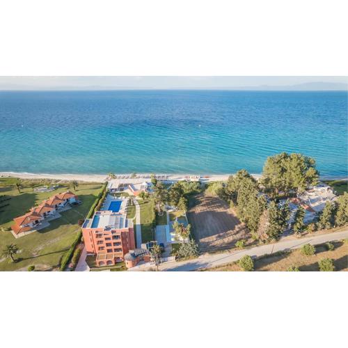 Aura Beachfront Private Pool Villa
