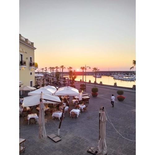 Aura Exclusive holiday fronte mare