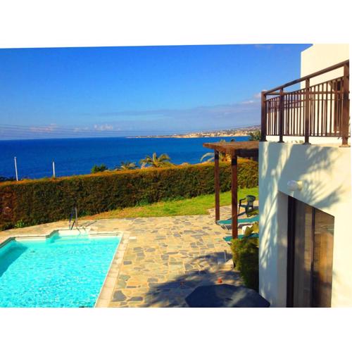 Aura Holiday Villas
