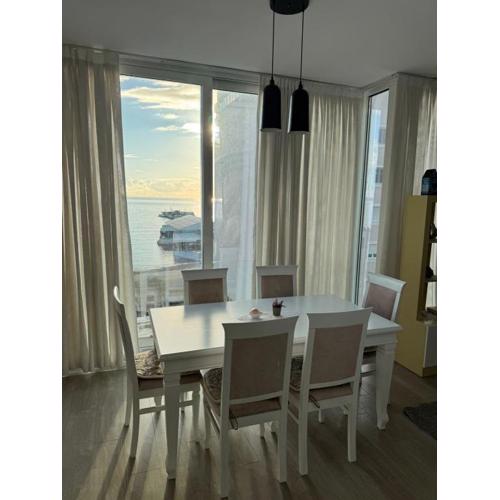 Aura Luxury Apartment
