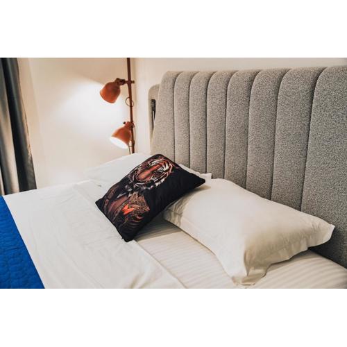 Aura Suite Klathmonos by Zeussuites
