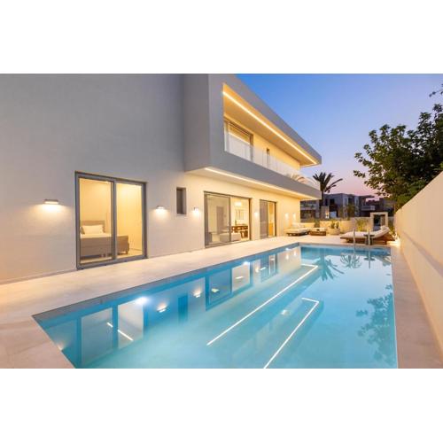 Aurea Beach Villa