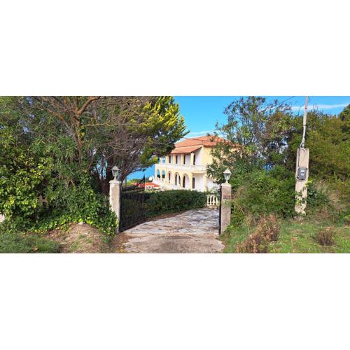 Aurora Beach House