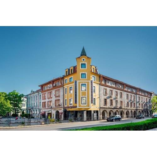 Aurora Hills Hotel