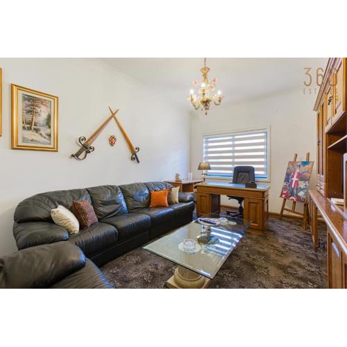 Authentic 2BR home in the heart of Valletta by 360 Estates