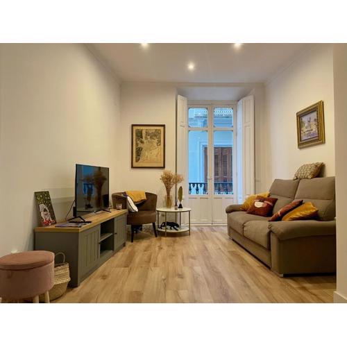 Authentic Apartment in Málaga Historical Center