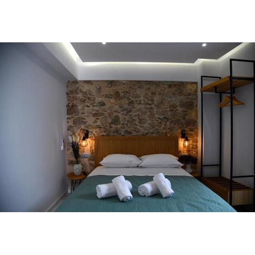 Authentic Plaka Home
