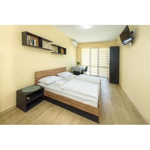 Avocado Apartment