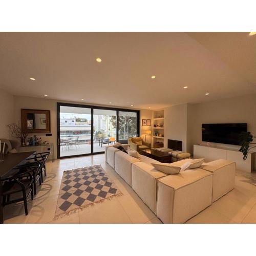 Avra Glyfada Retreat