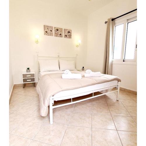 Avra Rooms