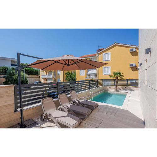 Awesome Apartment In Malinska With Wifi
