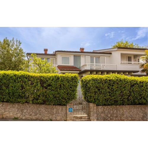 Awesome Apartment In Malinska With Wifi