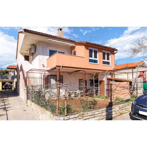 Awesome Apartment In Pula With Wifi