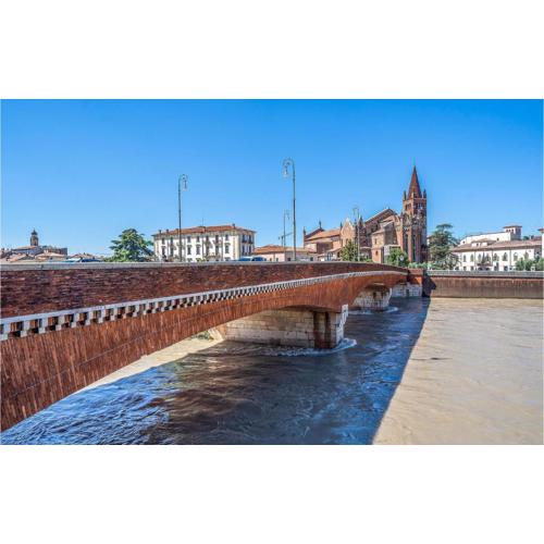 Awesome Apartment In Verona With Wifi