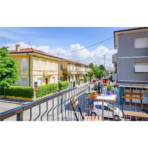 Awesome Apartment In Viareggio