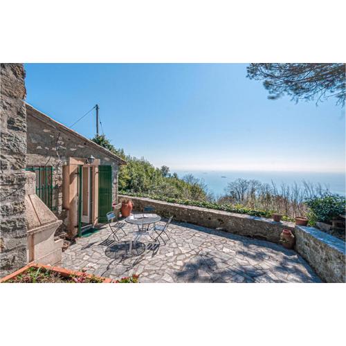 Awesome Home In La Spezia With Wifi