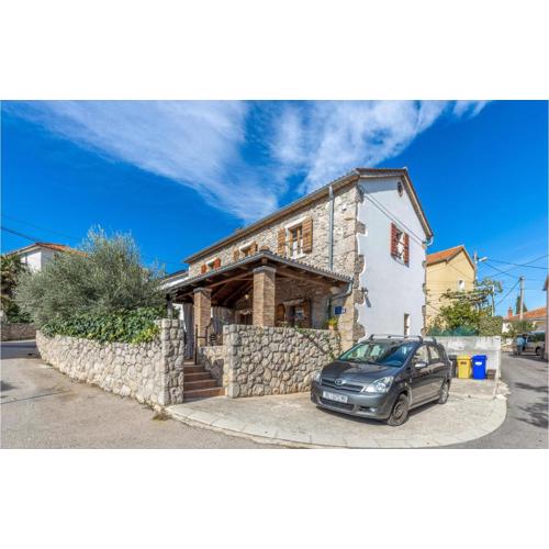Awesome Home In Malinska With Wifi
