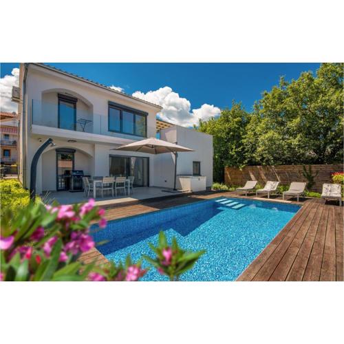 Awesome Home In Malinska With Wifi