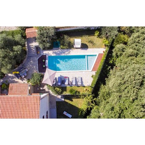 Awesome Home In Pula With Wifi