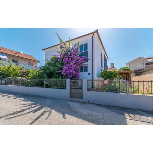 Awesome Home In Zadar With Wifi