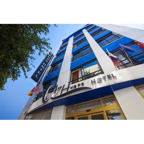 Ayhan Hotel