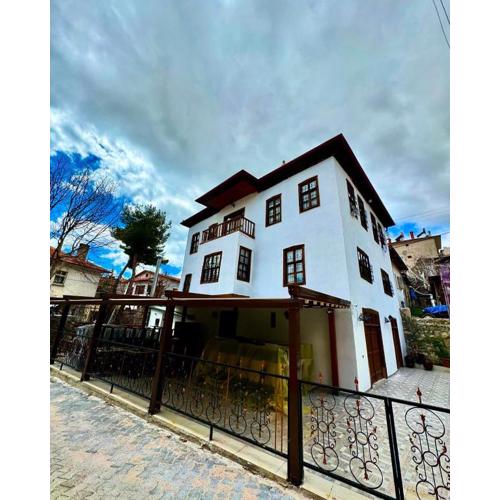 Ayten Hanım Konağı