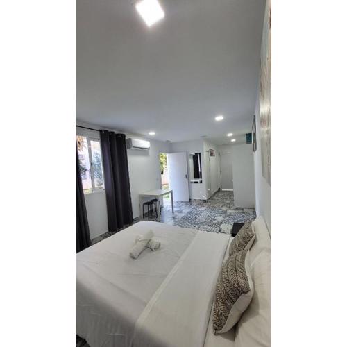 AYZ Silvela - Auto check-in property