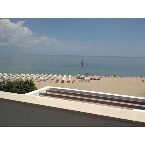 Azur Apartments