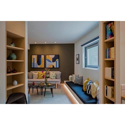 Azur by Stylish Stays