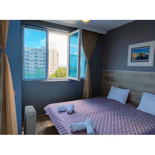 Azure Box Apartment