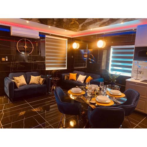 Azure Gold Apartment