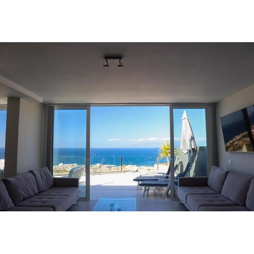 Azure Sky Villa - Panoramic ocean view, luxury, San Eugenio
