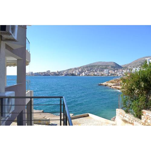 Azzura Beachfront Apartment in Saranda