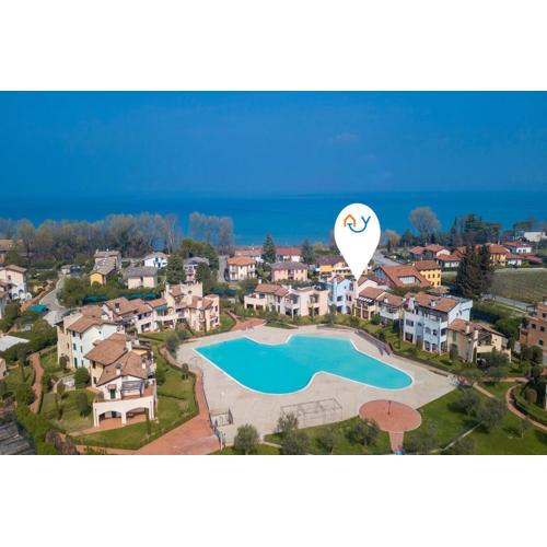 Azzurro Apartment - Happy Rentals