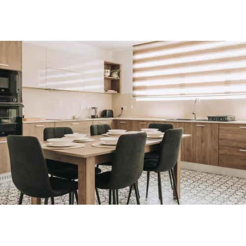 B5 The Palm Court Apartment