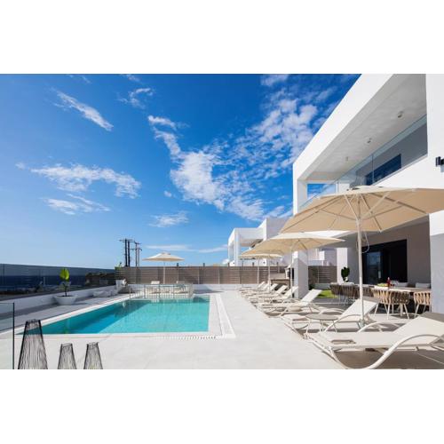 Babis Villa, a few meters away from the beach, By ThinkVilla