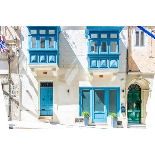 Backstage Boutique Music Themed Townhouse