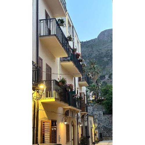 Badia Rooms & Breakfast