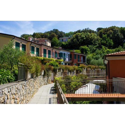 Baia Blu RTA Residence