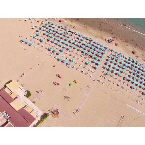 Baia Degli Aranci Suite & Apartments