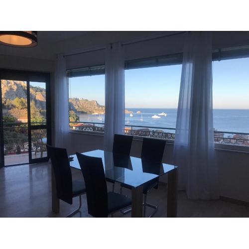Baia Taormina Apartment