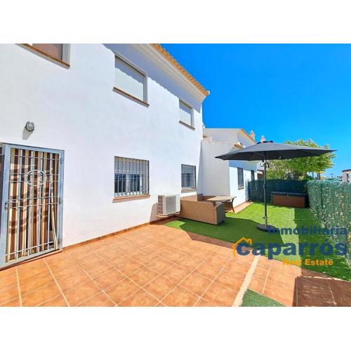 Bajo tres habitaciones Don Julián - Vera Playa