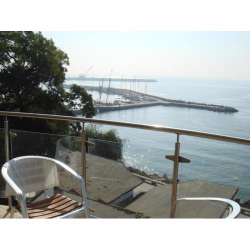 Balchik English House