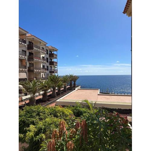 Balcon Del Mar- pool view