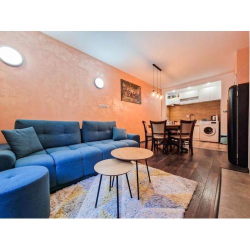 Bansko Getaway- Ski & Summer Activities , sleep 6